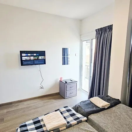 Habitación en casa particular Downtown Rooms, Next To The Chabad Lubavitch Lárnaca